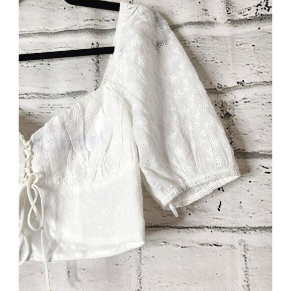Blanc White Puffy Short-Sleeved Lace-up Cropped Blouse Womens Size Large Eyelet - Picture 4 of 8